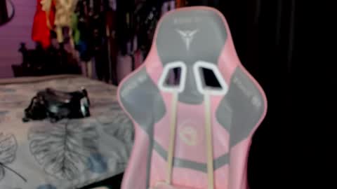 Dirty Priest and Ivi online show from February 10, 2026, 11:20 pm