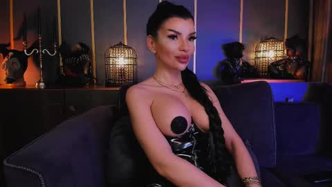 Snapshot of mistresselenia chatting on February 23, 2025, 12:27 pm Elenia online show from February 23, 2025, 12:27 pm