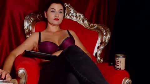 Mistress Fabiola   online show from September 17, 2025, 6:42 pm