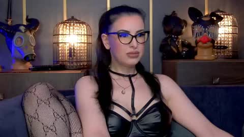 Snapshot of mistresskellykent chatting on May 25, 2026, 9:54 pm Mistress Kelly online show from May 25, 2026, 9:54 pm