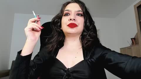 Snapshot of mistressmichelle5 chatting on February 10, 2025, 8:20 am YourGoddessM online show from February 10, 2025, 8:20 am
