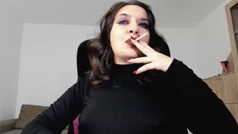 Snapshot of mistressmichelle5 chatting on February 17, 2025, 3:25 am YourGoddessM online show from February 17, 2025, 3:25 am