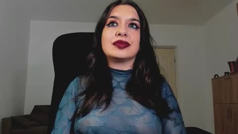 Snapshot of mistressmichelle5 chatting on September 13, 2025, 9:14 pm YourGoddessM online show from September 13, 2025, 9:14 pm