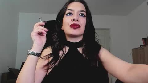 Snapshot of mistressmichelle5 chatting on September 14, 2025, 9:03 pm YourGoddessM online show from September 14, 2025, 9:03 pm