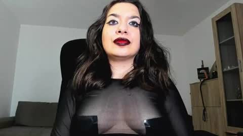 YourGoddessM online show from June 17, 2026, 7:11 am