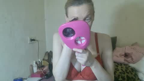 Snapshot of mistressmilly32 chatting on April 19, 2026, 7:05 pm mistressmilly32 online show from April 19, 2026, 7:05 pm
