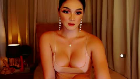 Snapshot of mistressseductionleah chatting on December 14, 2024, 5:07 am Leah online show from December 14, 2024, 5:07 am