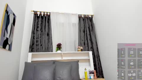 Snapshot of mistt_miaa chatting on April 19, 2026, 12:15 pm mistt_miaa online show from April 19, 2026, 12:15 pm