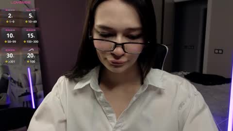 misty_roseee online show from February 19, 2025, 7:17 am