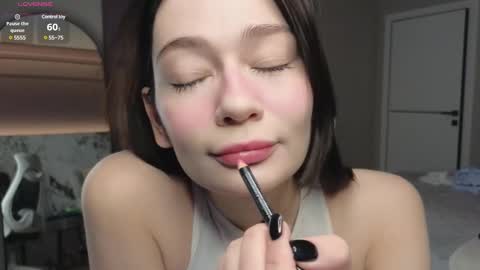 misty_roseee online show from March 9, 2025, 4:27 am