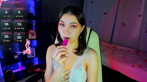 mistylovia online show from March 1, 2026, 9:33 am