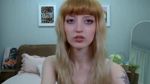 Misty online show from April 18, 2026, 7:07 pm