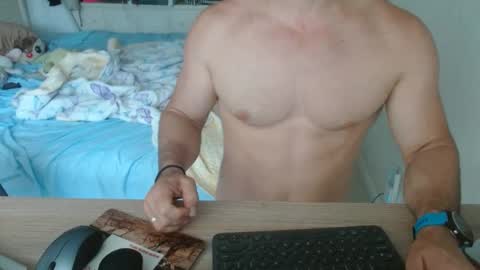 Snapshot of mitcheli chatting on October 3, 2025, 2:25 pm Onlyfans online show from October 3, 2025, 2:25 pm