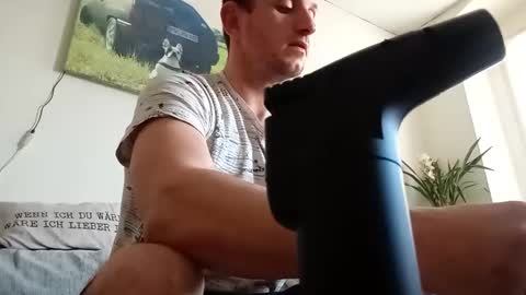 Snapshot of mitchi198989 chatting on December 4, 2025, 12:36 pm mitchi198989 online show from December 4, 2025, 12:36 pm