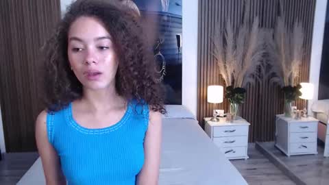 Mtica Brennet online show from September 25, 2025, 3:21 am