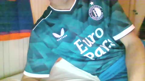 Snapshot of mitta93 chatting on December 12, 2024, 6:42 pm mitta93 online show from December 12, 2024, 6:42 pm