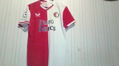 Snapshot of mitta93 chatting on October 1, 2025, 11:11 pm mitta93 online show from October 1, 2025, 11:11 pm