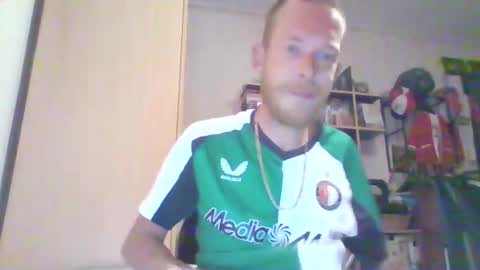 Snapshot of mitta93 chatting on October 19, 2025, 11:16 pm mitta93 online show from October 19, 2025, 11:16 pm