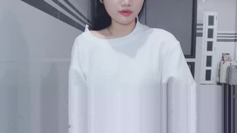 miu_cute online show from April 7, 2026, 9:48 pm