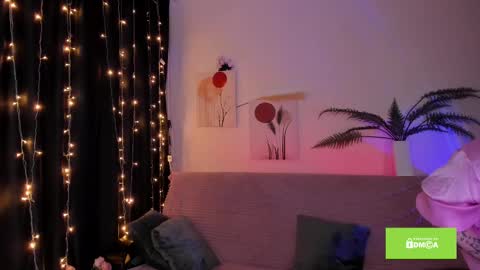 Yuka online show from February 23, 2025, 4:13 pm