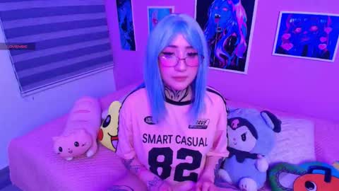  Miwa Violet  online show from February 8, 2026, 2:26 am