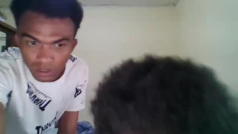 mixedboy_sexy online show from September 17, 2025, 2:30 pm