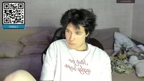 MeowMiku online show from September 25, 2025, 5:27 pm