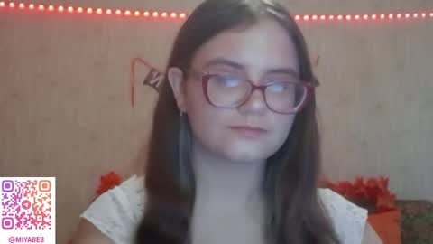 Snapshot of miyabe chatting on November 8, 2025, 10:26 am Milana online show from November 8, 2025, 10:26 am