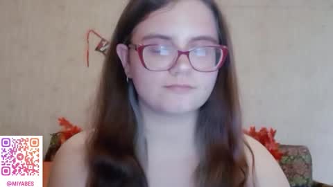 Snapshot of miyabe chatting on November 17, 2025, 11:05 am Milana online show from November 17, 2025, 11:05 am