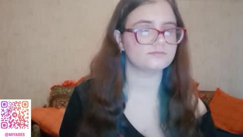 Snapshot of miyabe chatting on December 20, 2025, 7:15 am Milana online show from December 20, 2025, 7:15 am