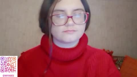 Snapshot of miyabe chatting on December 22, 2025, 3:25 am Milana online show from December 22, 2025, 3:25 am