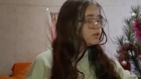 Snapshot of miyabe chatting on January 19, 2026, 11:36 am Milana online show from January 19, 2026, 11:36 am