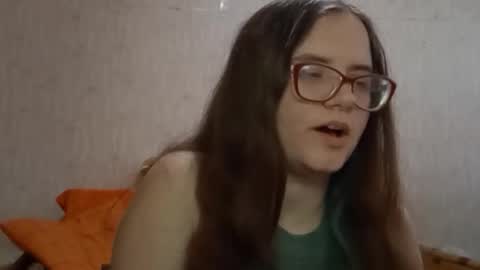 Snapshot of miyabe chatting on February 2, 2026, 10:14 am Milana online show from February 2, 2026, 10:14 am