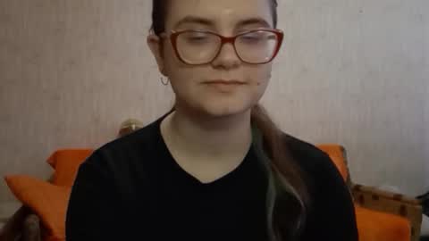 Snapshot of miyabe chatting on February 6, 2026, 8:18 am Milana online show from February 6, 2026, 8:18 am