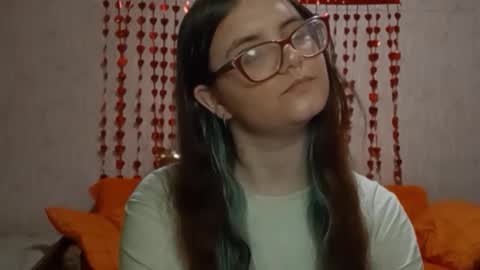 Snapshot of miyabe chatting on February 13, 2026, 5:20 pm Milana online show from February 13, 2026, 5:20 pm