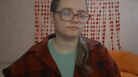 Snapshot of miyabe chatting on March 14, 2026, 7:25 am Milana online show from March 14, 2026, 7:25 am