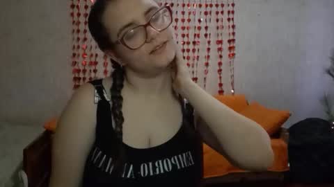 Snapshot of miyabe chatting on March 15, 2026, 7:14 am Milana online show from March 15, 2026, 7:14 am