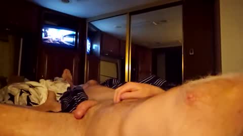 mjolnirandazzarra online show from December 1, 2025, 2:16 am