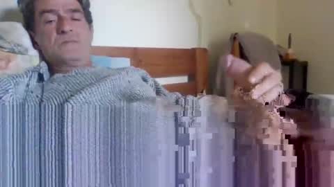 mmiltos online show from April 18, 2026, 5:55 am