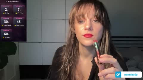 mmminnie online show from February 21, 2025, 3:21 pm