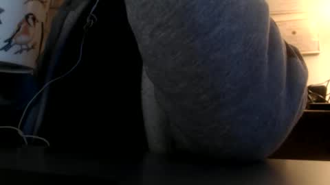 Snapshot of mmythmaker chatting on February 2, 2026, 12:15 pm mmythmaker online show from February 2, 2026, 12:15 pm