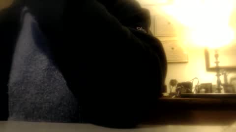 Snapshot of mmythmaker chatting on February 14, 2026, 9:50 am mmythmaker online show from February 14, 2026, 9:50 am