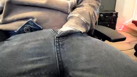 Snapshot of mnmassive chatting on February 18, 2026, 8:10 am M online show from February 18, 2026, 8:10 am