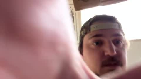 Mnzo online show from September 8, 2025, 6:40 pm