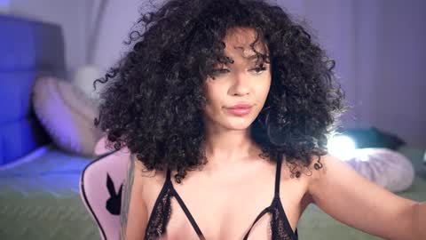 Snapshot of moan_4_you chatting on January 27, 2025, 10:06 pm Ruxxx online show from January 27, 2025, 10:06 pm