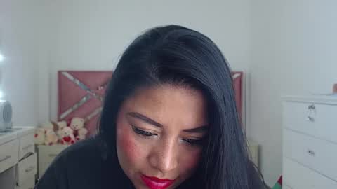 Catalina online show from October 15, 2025, 2:33 am