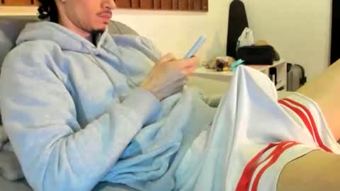 Snapshot of moderdelier chatting on May 21, 2026, 2:35 pm DigBreed online show from May 21, 2026, 2:35 pm