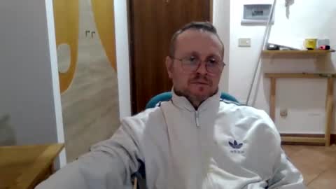 Snapshot of modesto1969 chatting on November 23, 2025, 11:04 pm modesto1969 online show from November 23, 2025, 11:04 pm