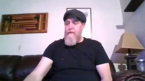 Snapshot of moeblick chatting on January 17, 2025, 1:03 pm moeblick online show from January 17, 2025, 1:03 pm