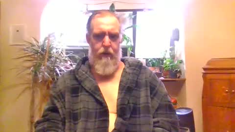 Snapshot of moeblick chatting on January 22, 2025, 11:56 am moeblick online show from January 22, 2025, 11:56 am